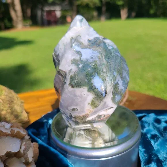 “Moss Agate Twisted Flame – Growth, Balance & Abundance - Picture 3 of 4